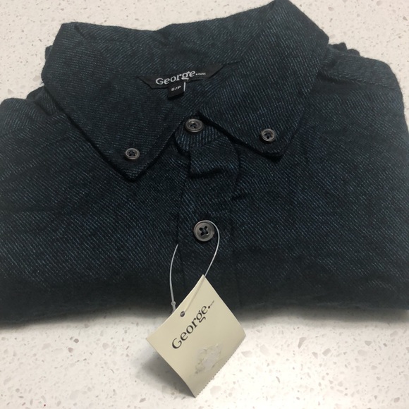 Bundle of mens small button downs. - Picture 4 of 6